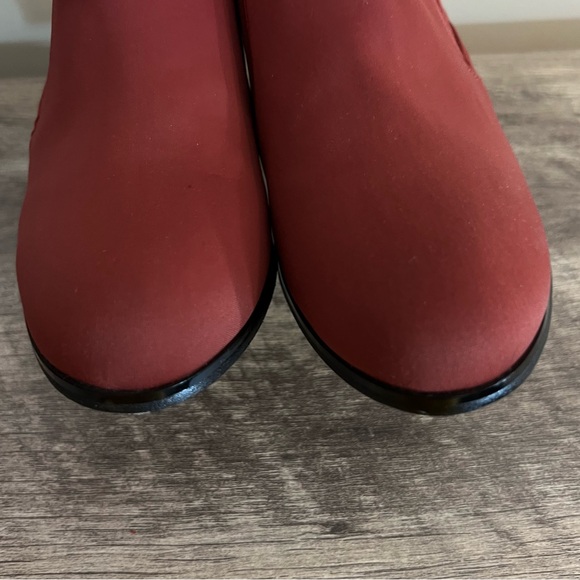 AJ Valenci Reddish Ankle Booties Shoes 2” Heels Women’s Size 7 W - Picture 3 of 11